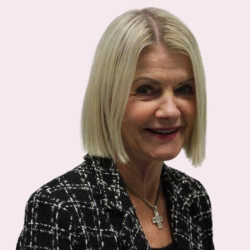 Treatment Coordinator - Hampshire Dentists Pain Free Dentist in Southampton Our friendly Treatment Coordinator Carina. Carina would love to chat through options to help you to feel happy with your smile